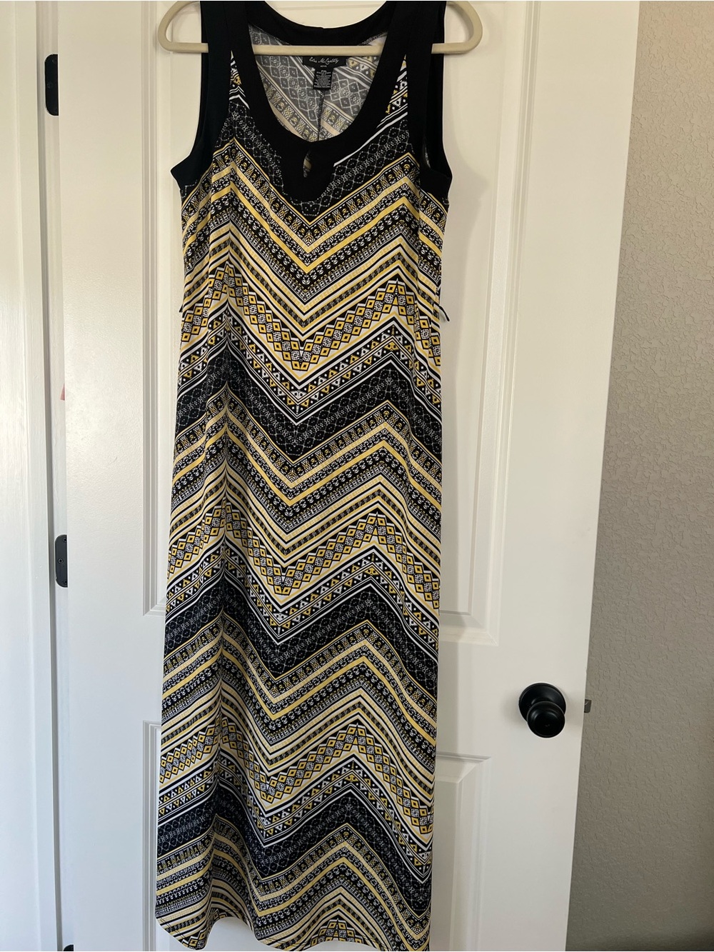Sleeveless Chevron Maxi Dress in Black and Yellow